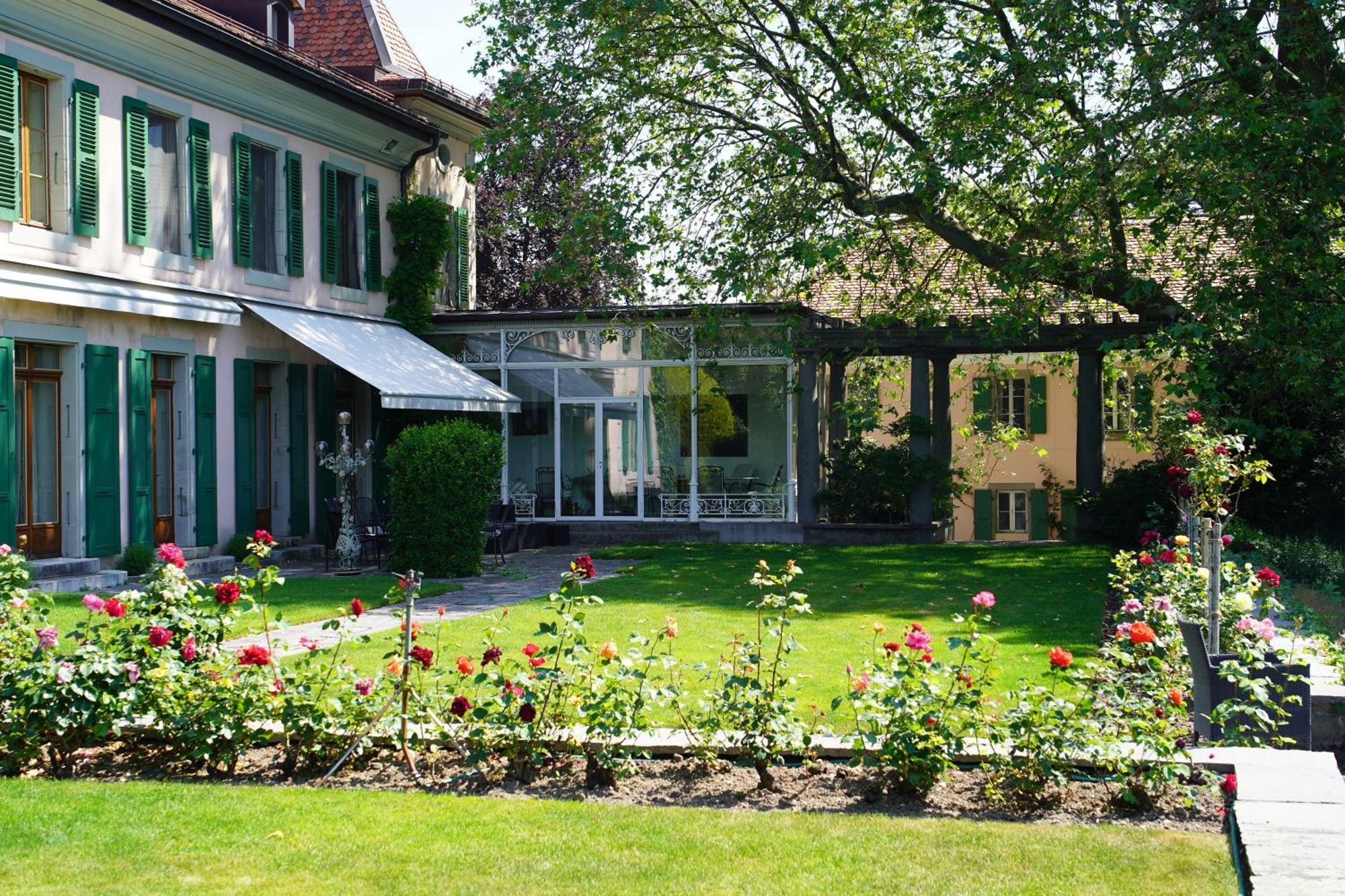 Le Chateau Lavigny Екстериор снимка