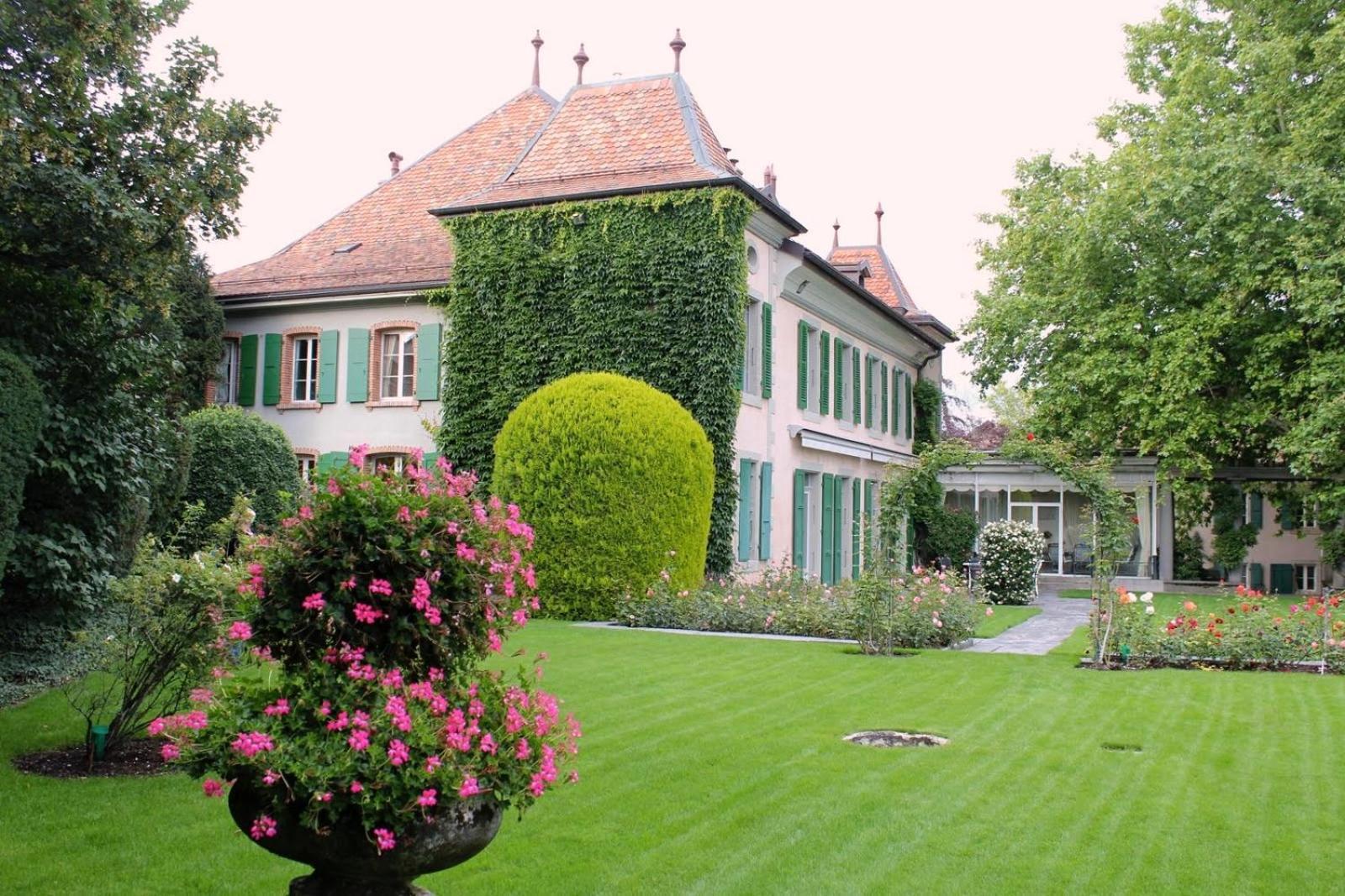 Le Chateau Lavigny Екстериор снимка