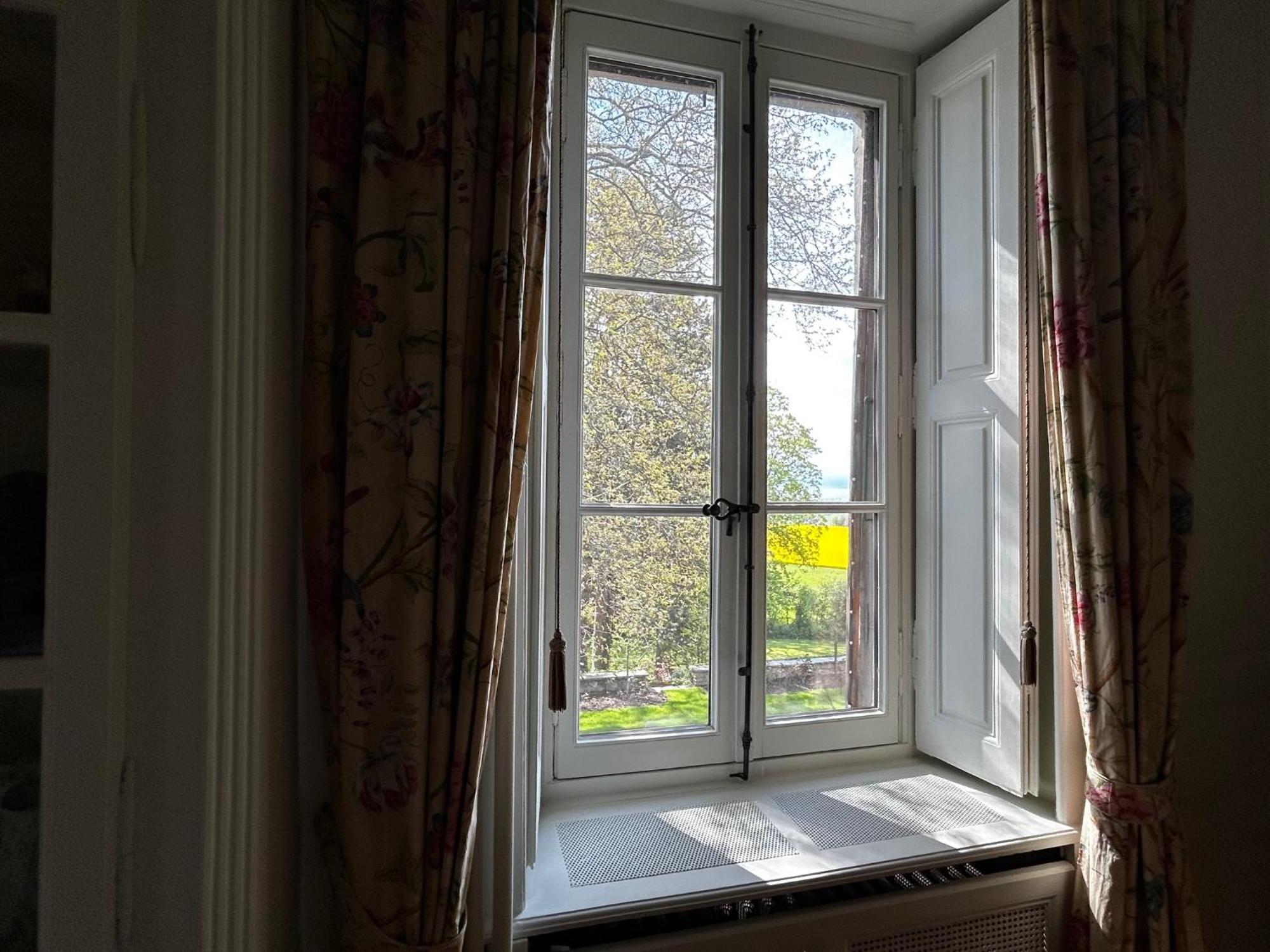 Le Chateau Lavigny Екстериор снимка