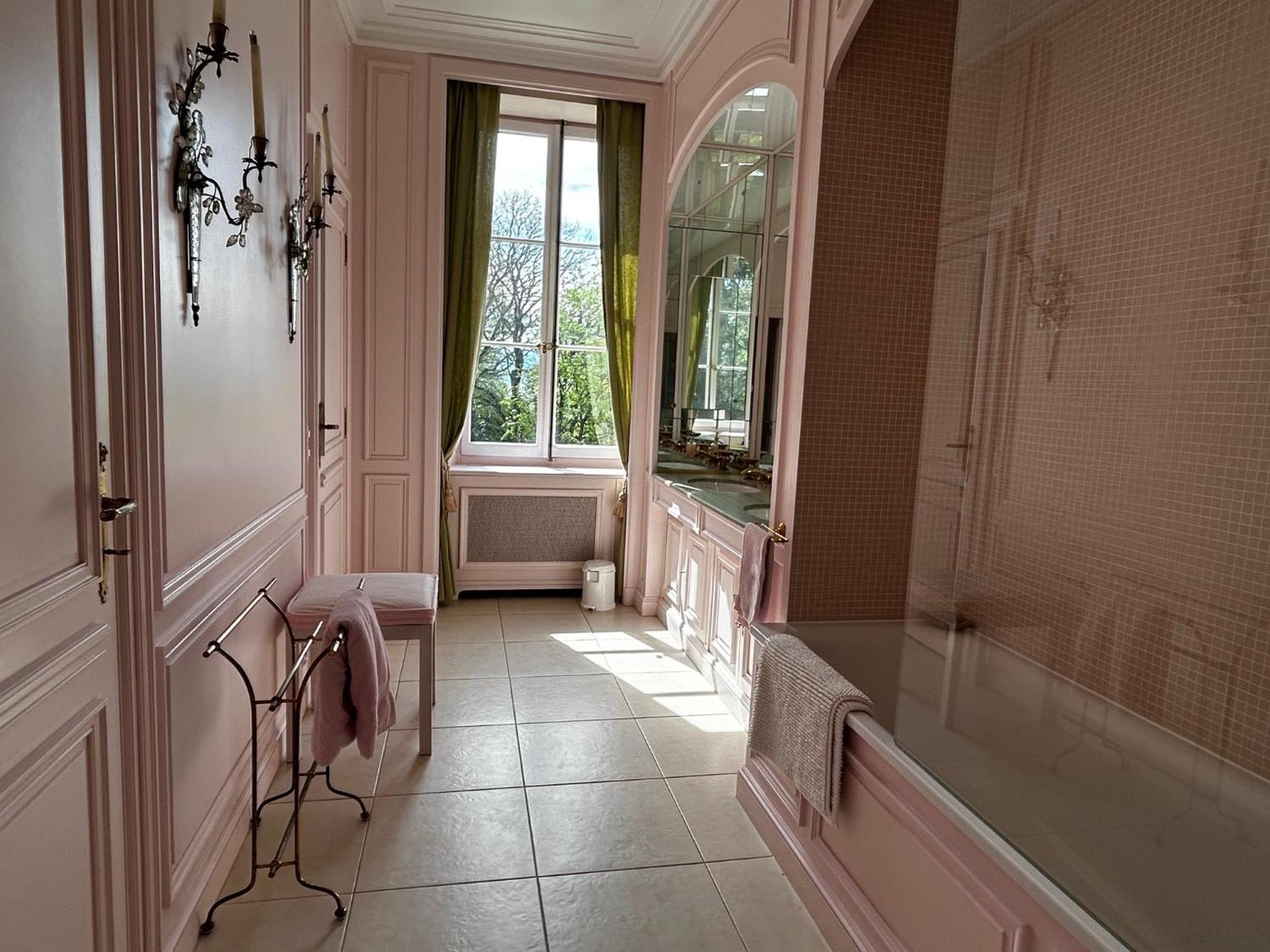 Le Chateau Lavigny Екстериор снимка